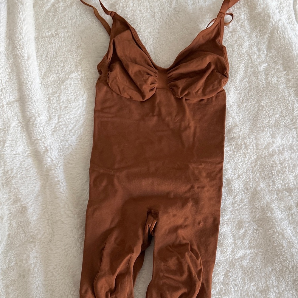 BNWT SKIMS Seamless Sculpt Catsuit - Brown and Tan Sz 2x - Picture 7 of 7